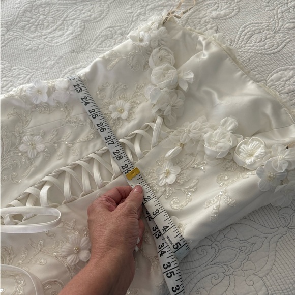 Maggie Sottero Vintage Haute Couture Wedding Dress - Picture 13 of 14